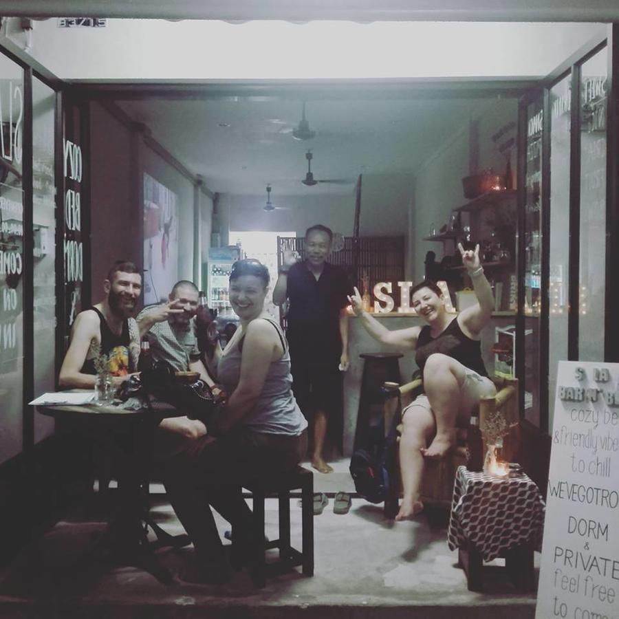 Hostel Sla Bar N'Bed Bangkok Exterior foto